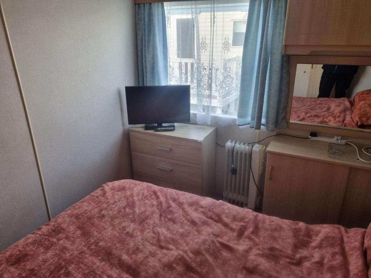 Tm8 6 Berth 2 Bedroom Caravan P Chapel Saint Leonards Exterior photo